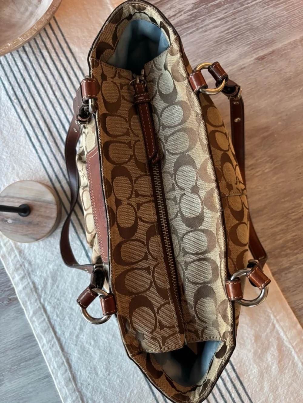 🍃🦋 Coach Heritage Brown Signature Canvas Tote with Leather Trim 12729 - Picture 8 of 16